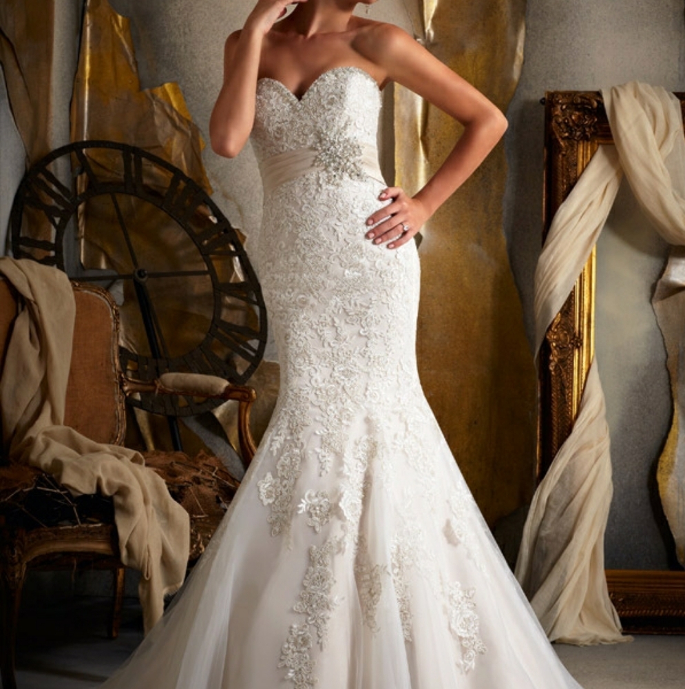 Beautiful Mori Lee Wedding Gown style #1903